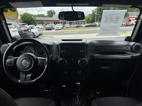 Used 2014 Jeep Wrangler Unlimited Sport w/ Quick Order Package 24S AWD/4WD image 21
