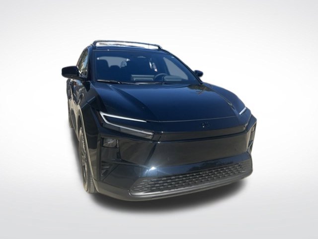 Used 2026 Toyota C-HR AWD/4WD image 2