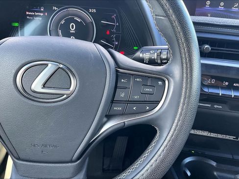 Used 2019 Lexus UX 250h FWD image 25