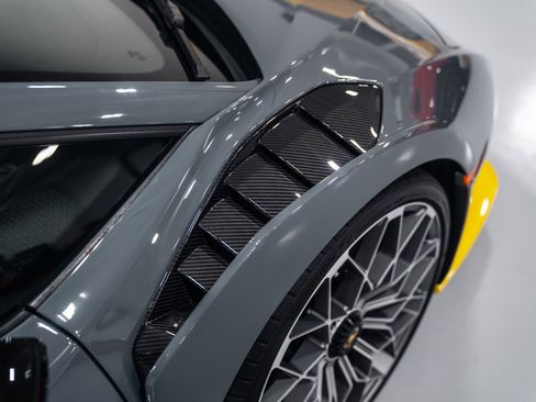 Used 2023 Lamborghini Huracan STO image 29