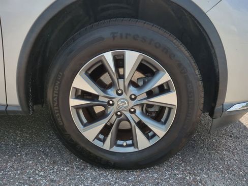 Used 2017 Nissan Murano SV FWD image 11