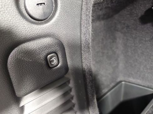 Used 2025 Dodge Durango R/T image 27