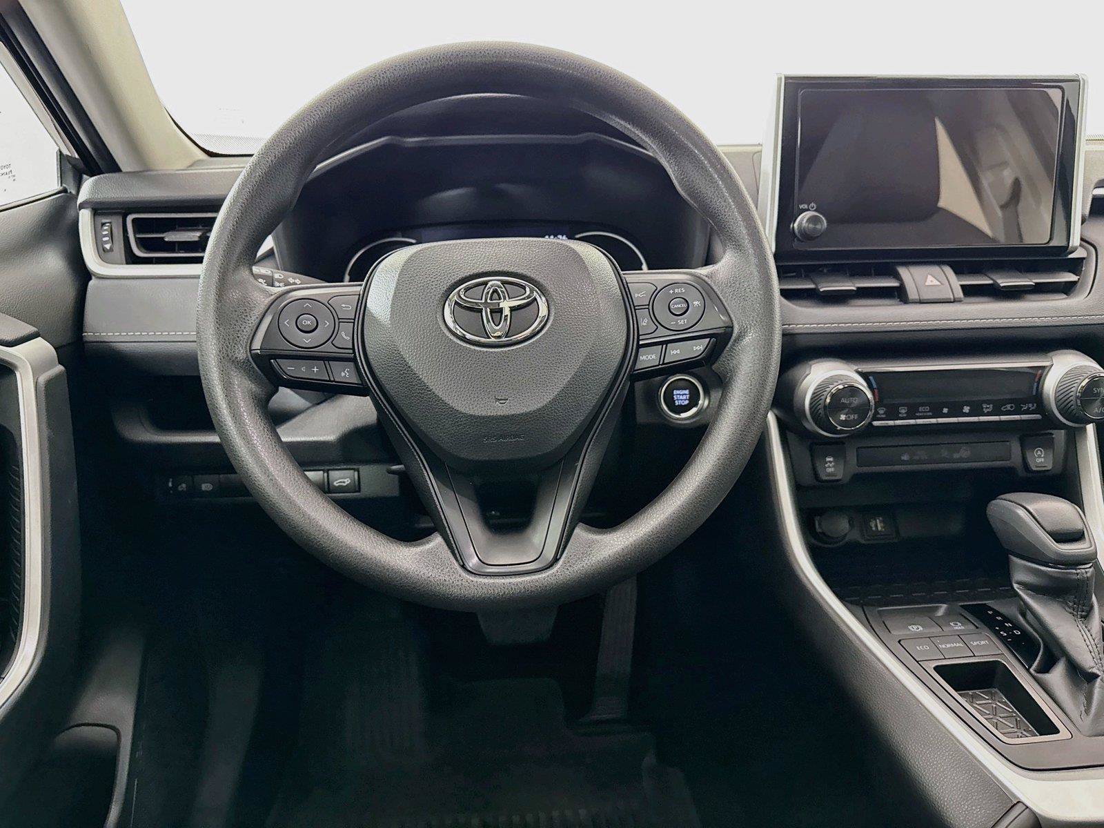 Certified 2025 Toyota RAV4 XLE w/ Convenience Package FWD image 30