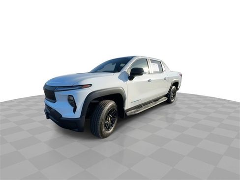 Used 2024 Chevrolet Silverado EV W/T image 4