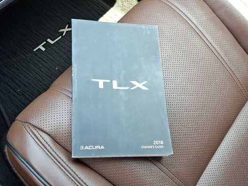 Used 2018 Acura TLX V6 SH-AWD w/ Technology Pkg image 26