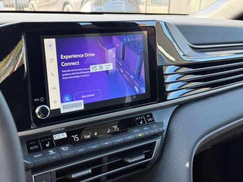 New 2026 Toyota Camry SE AWD/4WD image 31