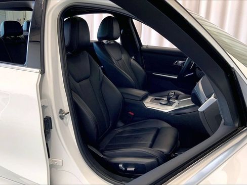 Used 2022 BMW 330i Sedan w/ Convenience Package RWD image 6