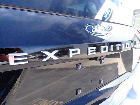 Certified 2025 Ford Expedition Max Active AWD/4WD image 4