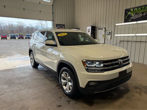 Used 2018 Volkswagen Atlas SE image 2