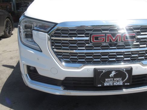 Used 2022 GMC Terrain Denali w/ LPO, Floor Liner Package AWD/4WD image 3