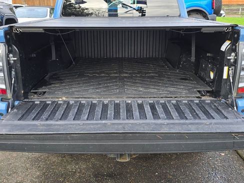 Used 2019 Toyota Tacoma Limited image 16