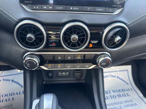 Certified 2025 Nissan Sentra SV w/ Trunk Package FWD image 19