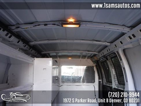 Used 2009 Chevrolet Express 1500 AWD image 27