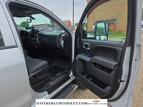 Used 2015 Chevrolet Silverado 2500 LT w/ LT Convenience Package AWD/4WD image 29