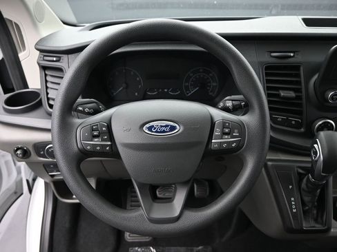 New 2025 Ford Transit 250 Low Roof image 17