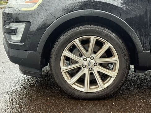 Used 2016 Ford Explorer Limited image 9