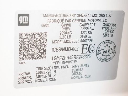 Used 2024 Cadillac XT4 Sport AWD/4WD image 36