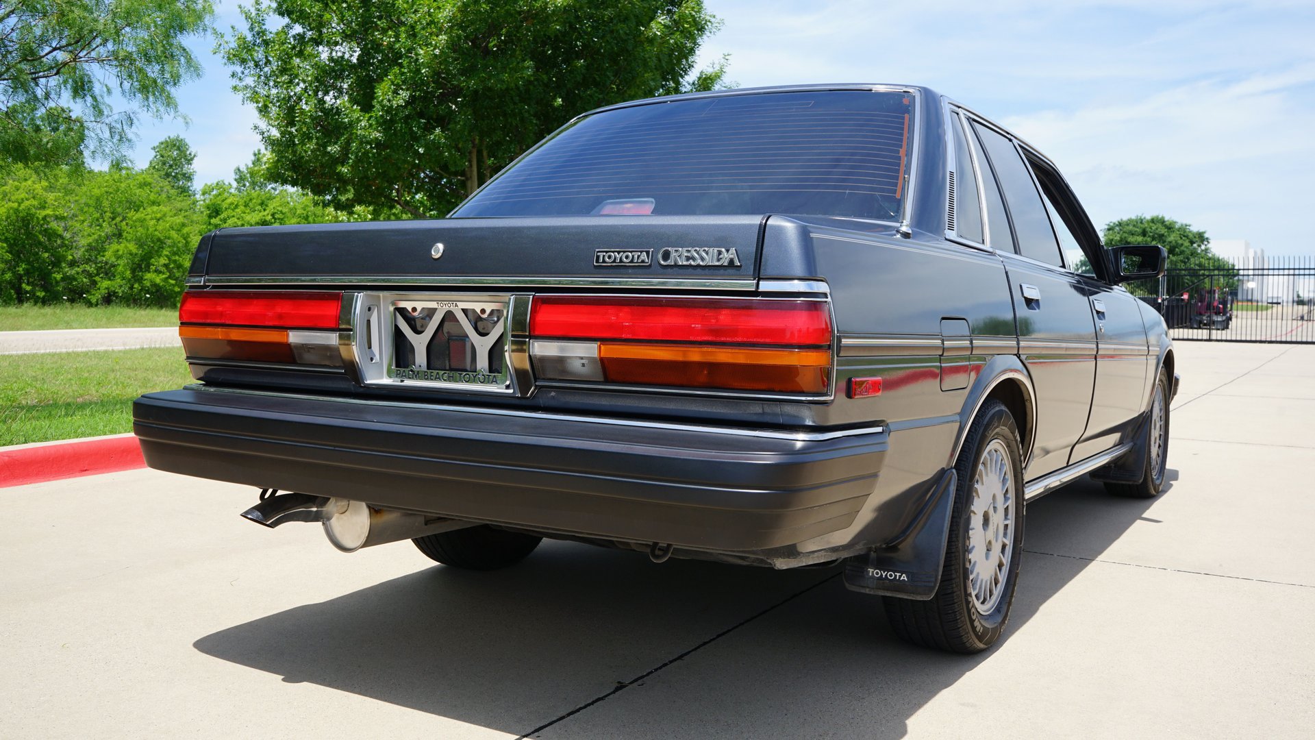 Used 1987 Toyota Cressida Sedan RWD image 15