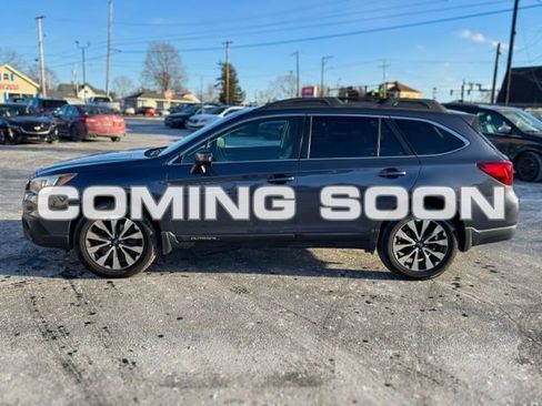 Used 2017 Subaru Outback 3.6R Limited image 4