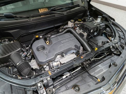 Used 2020 Chevrolet Equinox Premier image 32