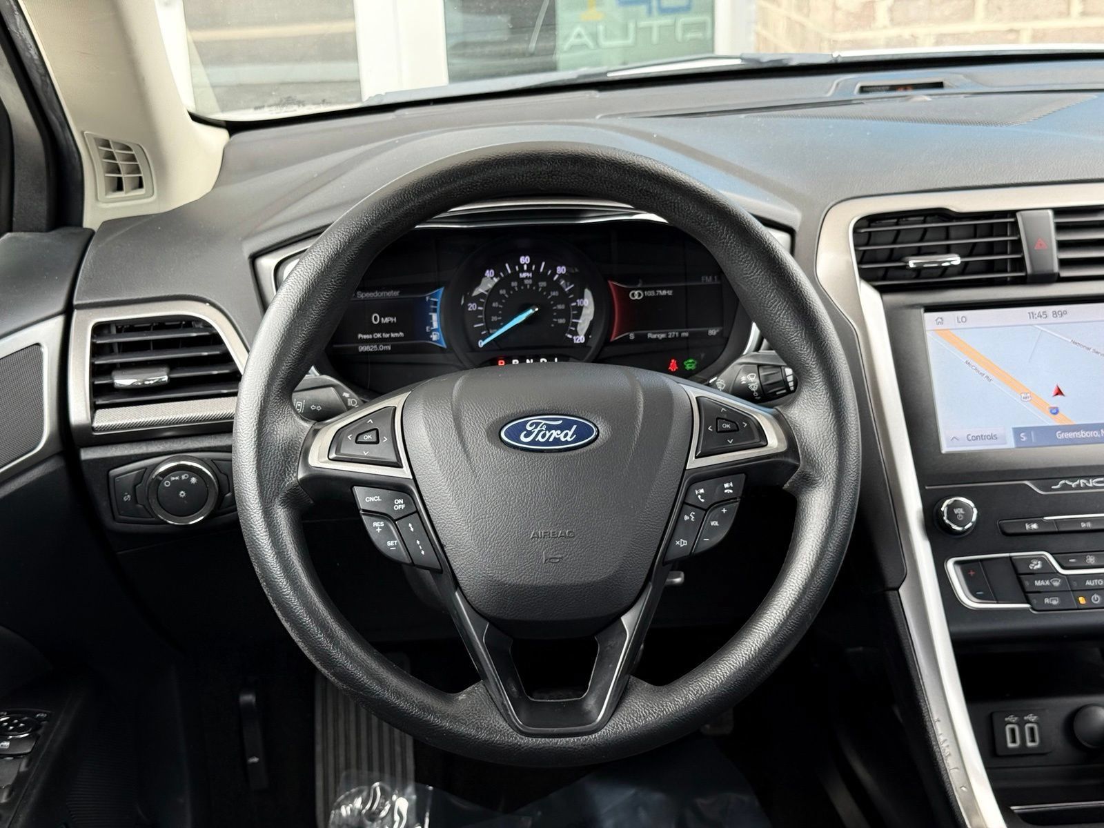 Used 2020 Ford Fusion SE FWD image 23