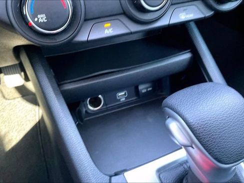 Used 2022 Kia Forte LXS FWD image 28