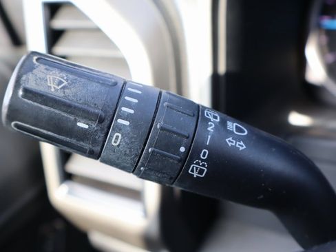 Used 2019 Ford Expedition Max XLT image 26