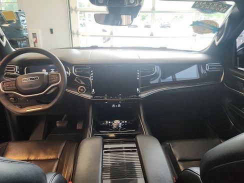 Used 2022 Jeep Wagoneer Series I w/ Premium Group I RWD image 40