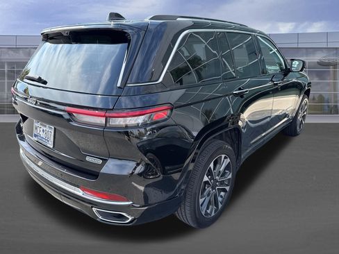 Used 2022 Jeep Grand Cherokee Overland w/ Luxury Tech Group IV image 4