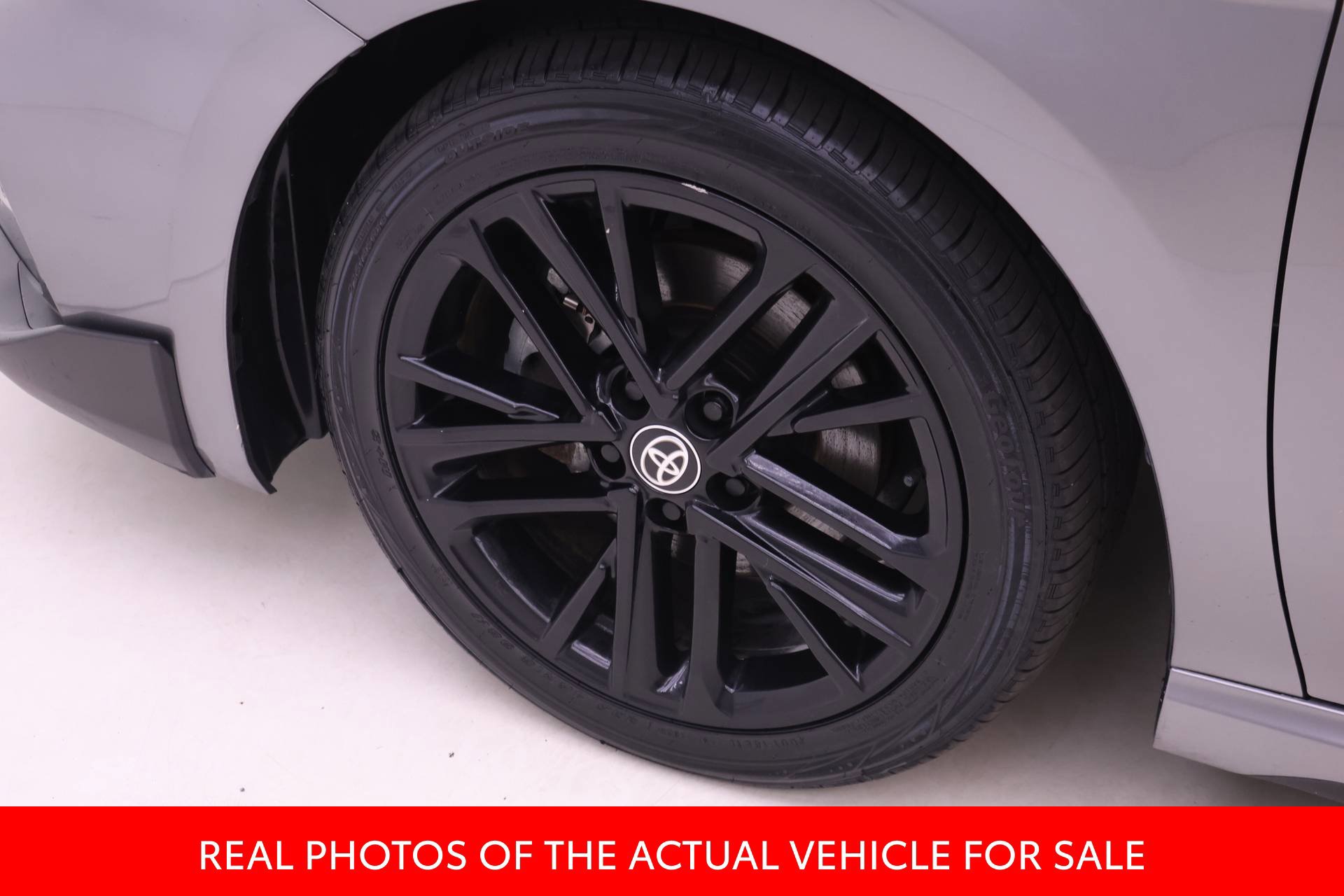 Certified 2025 Toyota Camry SE FWD image 16