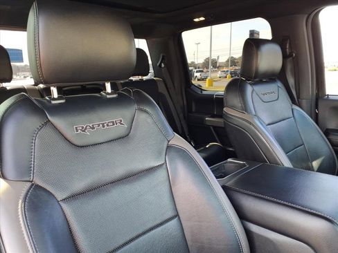 Used 2018 Ford F150 Raptor w/ Equipment Group 802A Luxury image 24