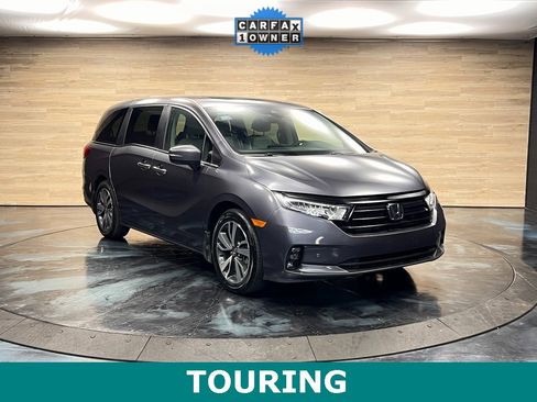Used 2024 Honda Odyssey Touring image 1