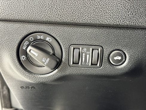 Used 2016 Dodge Charger SXT w/ AWD Plus Group image 14