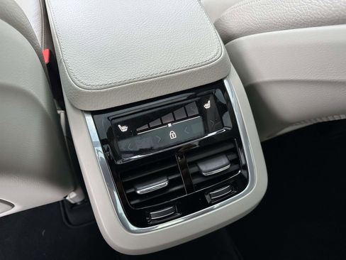 Used 2019 Volvo XC90 T6 Momentum w/ Advanced Package image 13