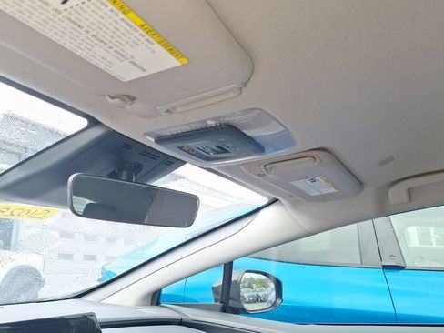 Used 2024 Toyota Prius LE FWD image 15