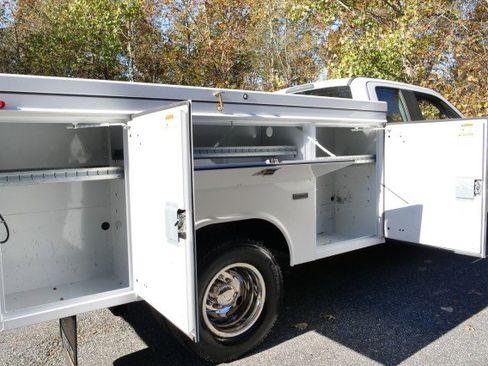 Used 2017 Ford F350 XL w/ Power Equipment Group image 26