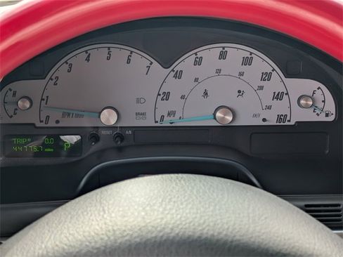 Used 2002 Ford Thunderbird image 13
