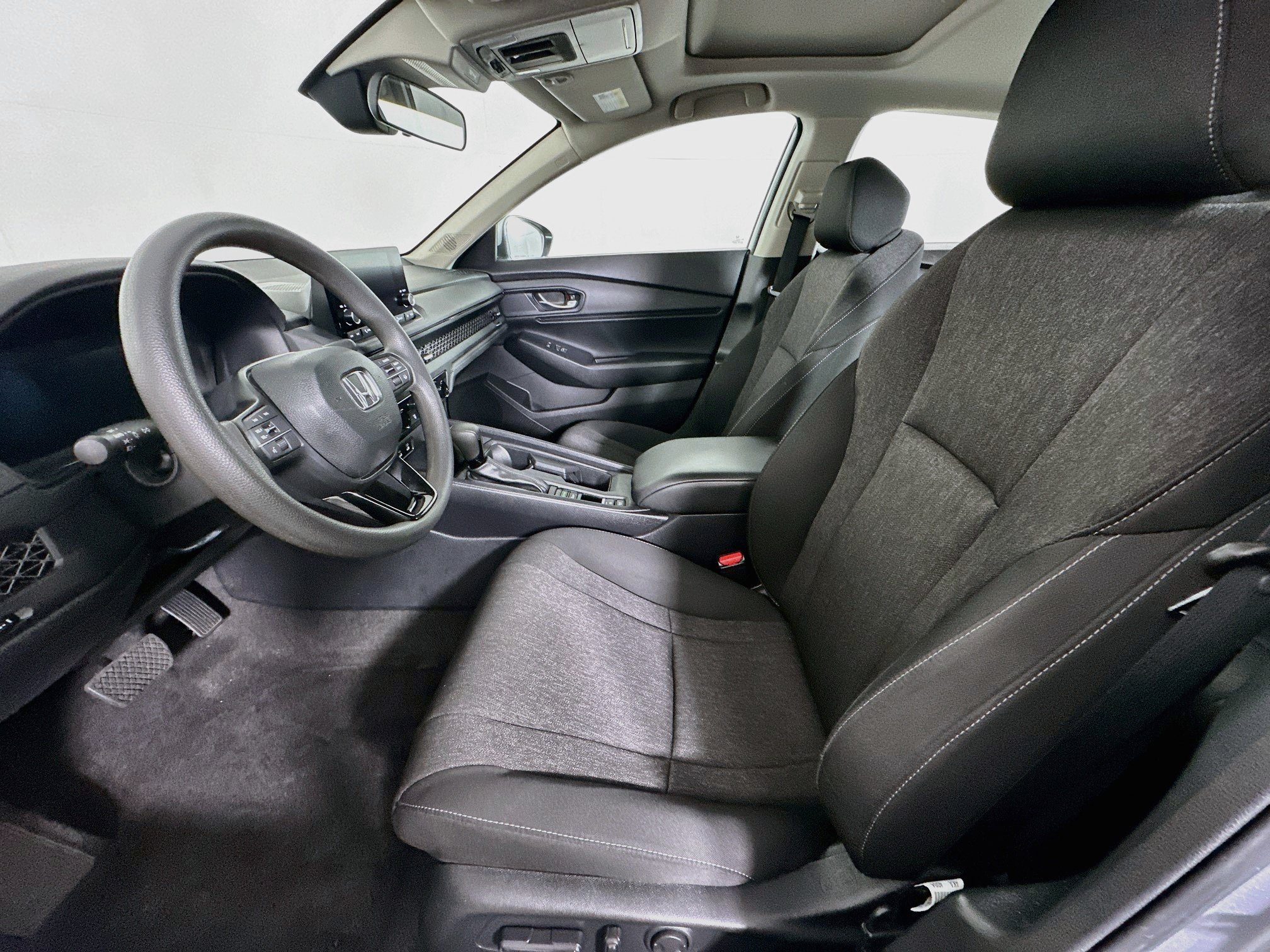 Used 2024 Honda Accord EX image 13