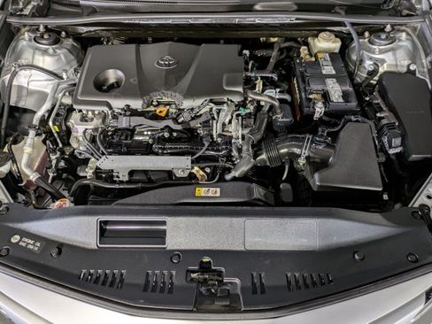 Used 2018 Toyota Camry LE FWD image 23