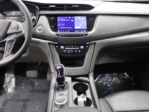 Used 2022 Cadillac XT5 Premium Luxury image 25