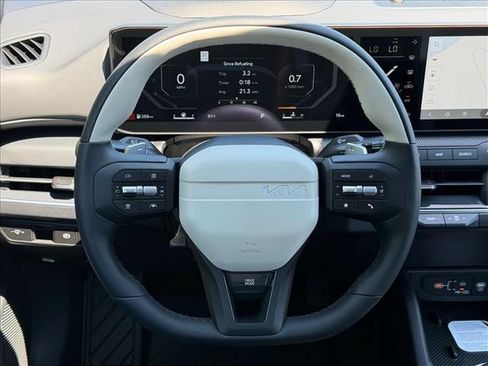 New 2026 Kia K4 GT-Line FWD image 19