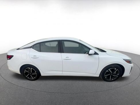 Used 2024 Nissan Sentra SV image 16