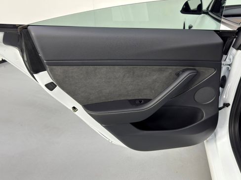 Used 2022 Tesla Model 3 Long Range image 43