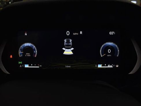 New 2025 Jeep Grand Cherokee Altitude image 15