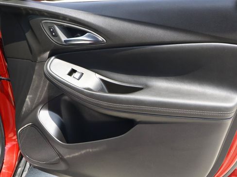 Used 2023 Buick Encore GX Essence w/ Experience Buick Package FWD image 16