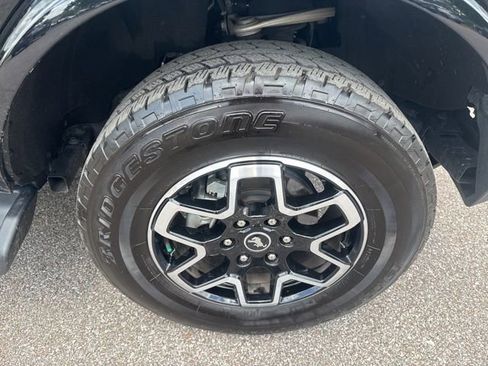 Used 2025 Ford Bronco Outer Banks AWD/4WD image 14