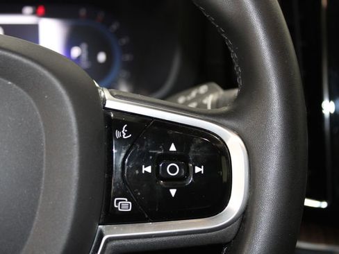 Used 2023 Volvo XC60 B6 Ultimate image 34