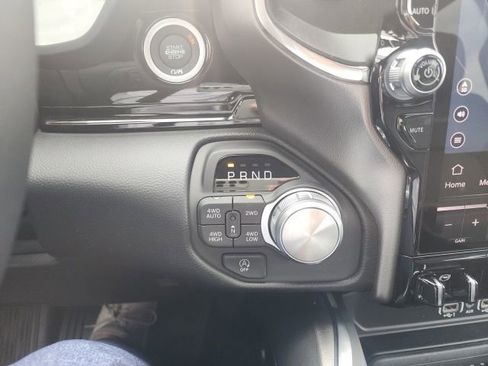 New 2026 RAM 1500 Laramie AWD/4WD image 11