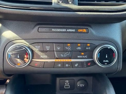 Used 2025 Ford Escape ST-Line Select AWD/4WD image 15