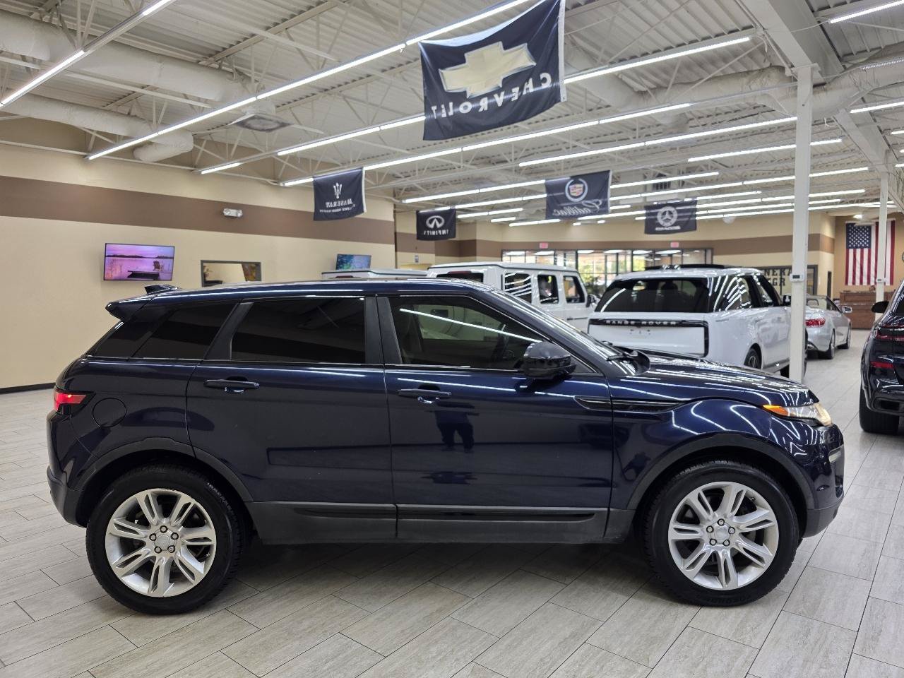 Used 2016 Land Rover Range Rover Evoque SE Premium AWD/4WD image 5